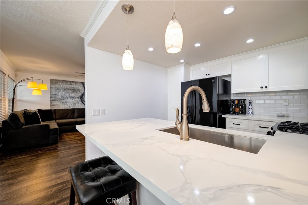 Influential Townhomes - Residential