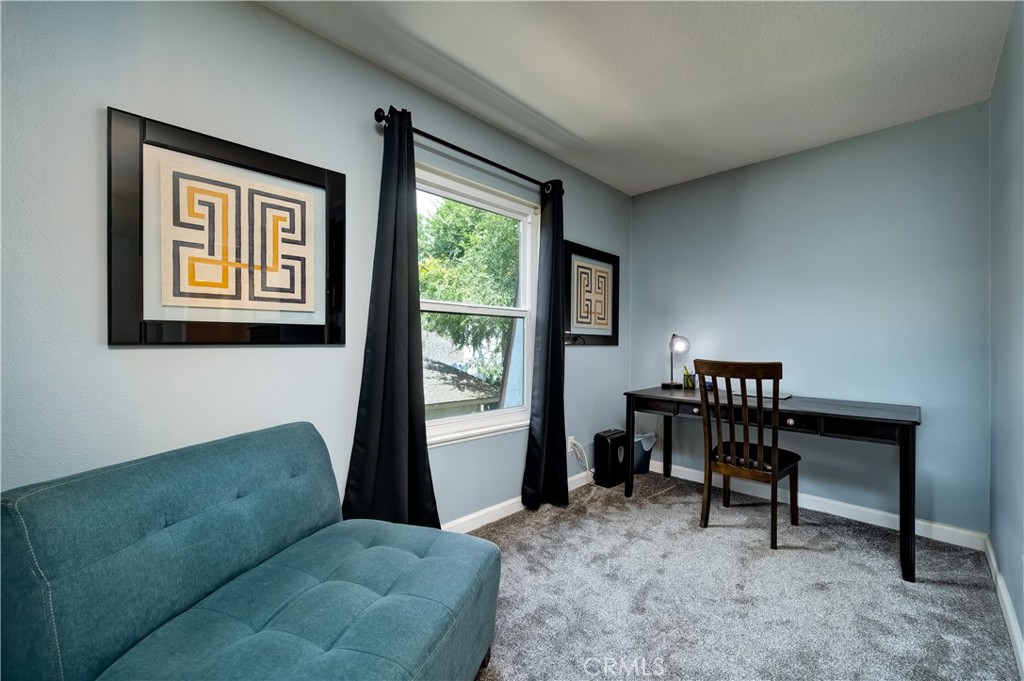 Influential Townhomes - Residential