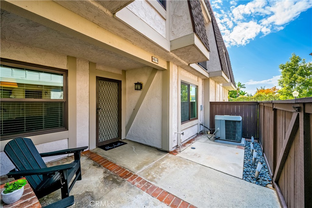 Influential Townhomes - Residential