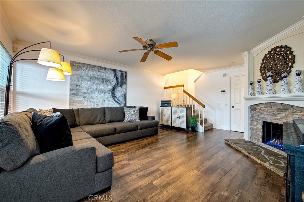 Influential Townhomes - Residential