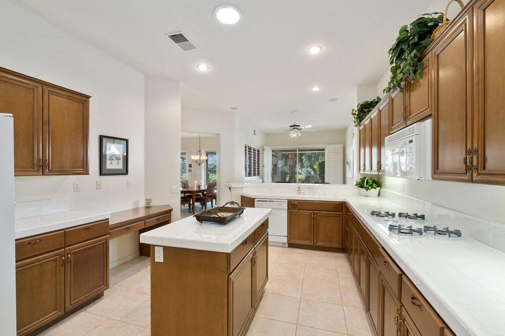 Rancho Mirage C.C. - Residential