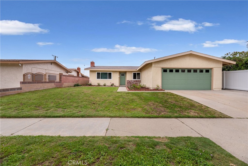 20869 Moonlake Street
