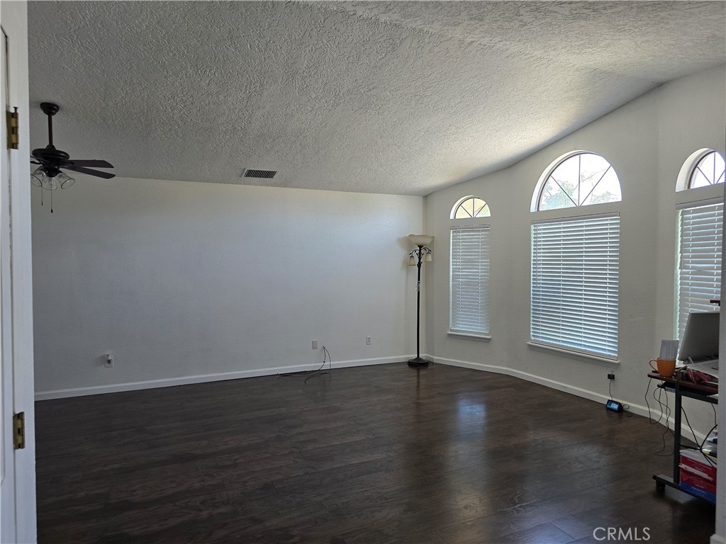 15984 Tinta Road