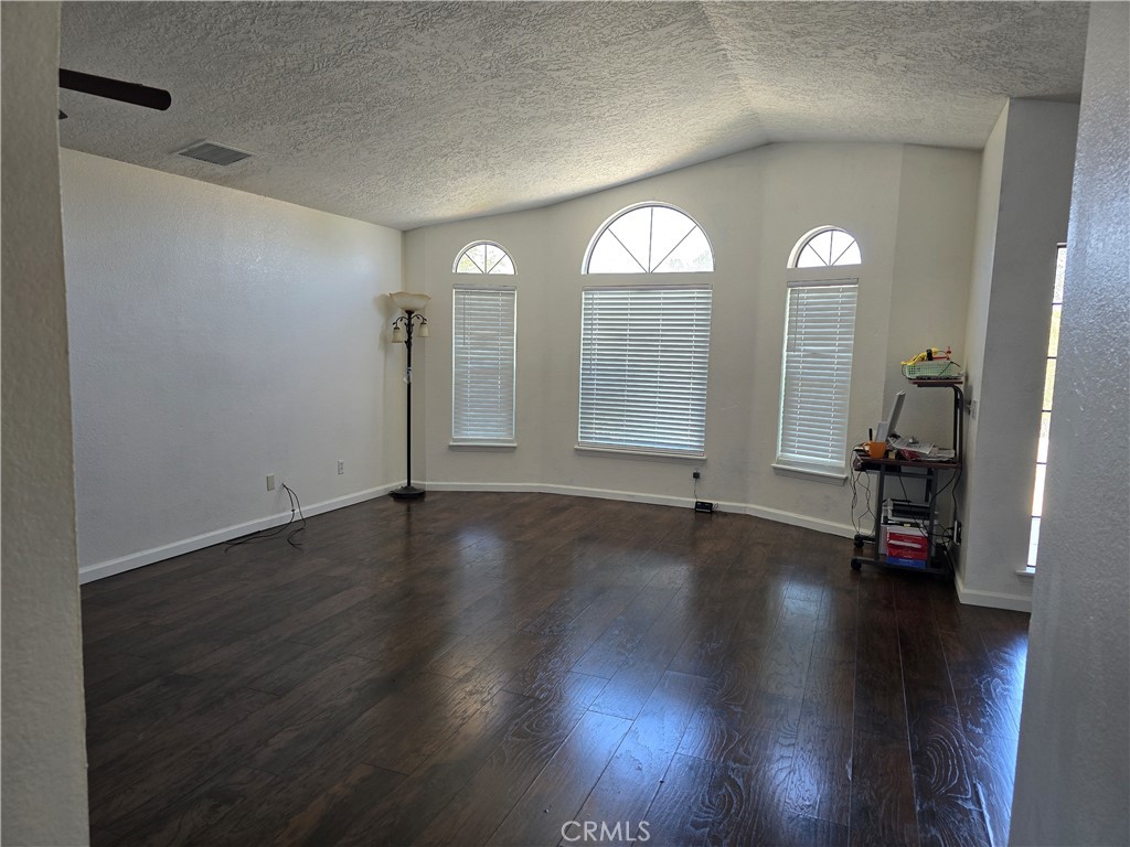 15984 Tinta Road