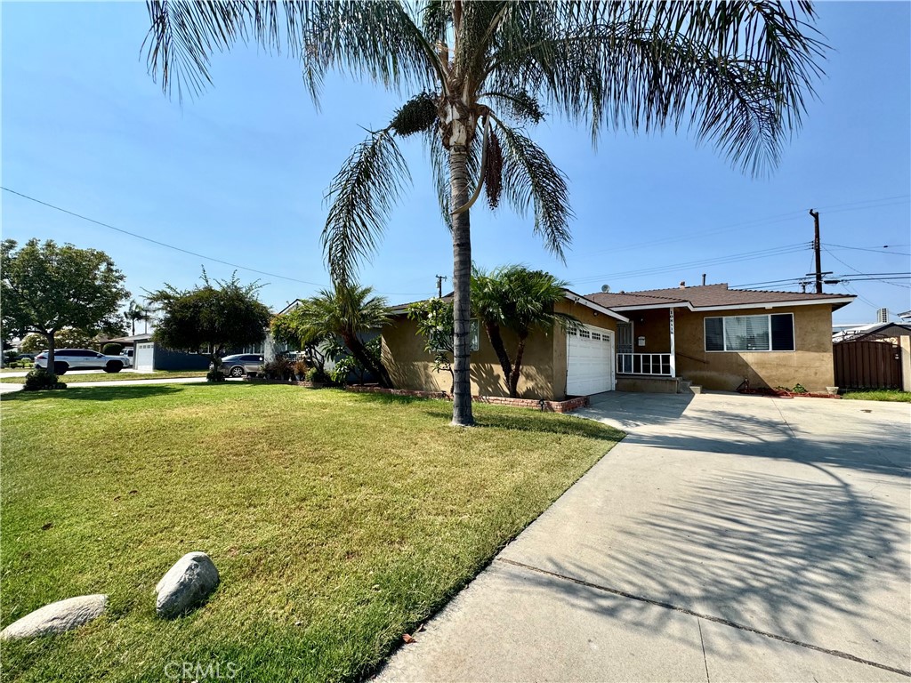 Welcome to 10811 Milano Ave, Norwalk!
This charming 4-bedroom, 2-bath home offers the perfect blend of comfort and convenience. Inside, a bright living room, and a cozy dining area which opens up to the kitchen. All bedrooms are generously sized. Home Currently sits as a 3 bedroom with an extremely large master bedroom.
Enjoy the long driveway with ample parking, plus an attached garage for added convenience. The home’s generous lot provides great potential for outdoor entertaining, gardening, or simply relaxing in your private space.
Located in a desirable Norwalk neighborhood, you’ll be close to schools, parks, shopping, and major freeways for an easy commute.
Don’t miss the opportunity to make this beautiful property your new home!