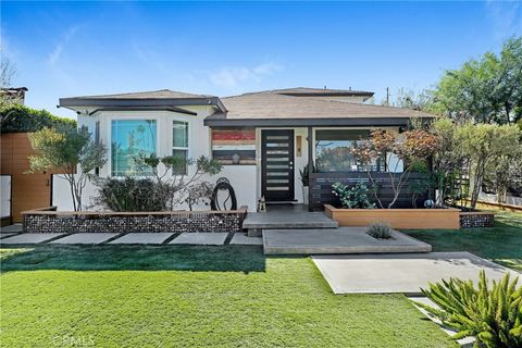 402 E 94th Los Angeles CA 90003