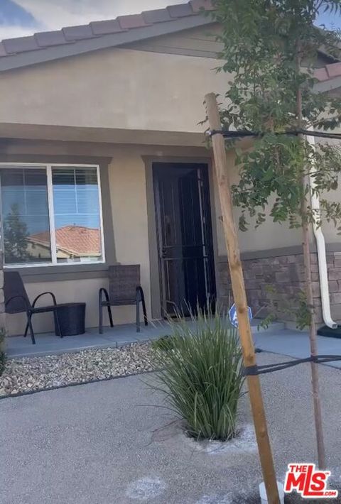 Photo of 45332 Tamra Avenue, Lancaster, CA 93535 (MLS # 26671925)