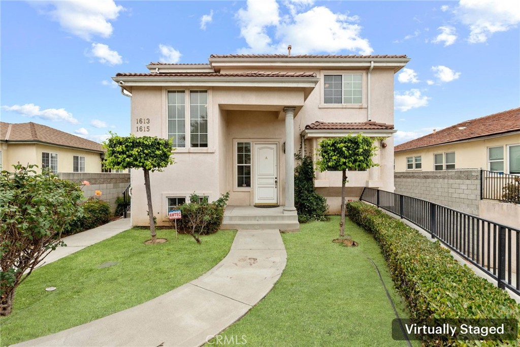Nestled in the desirable West Ramona neighborhood, this beautiful condo complex is just blocks from vibrant Downtown Alhambra. Enjoy easy access to essential shopping, movie theaters, cafes, and a variety of restaurants. Conveniently located near parks, top-rated schools, the public library, farmers market, banks, supermarkets, fitness centers, golf courses, public transit, and an array of recreational activities.