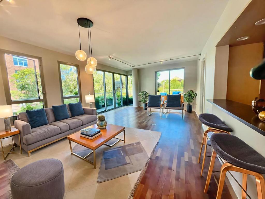 219 BRANNAN Street 2F