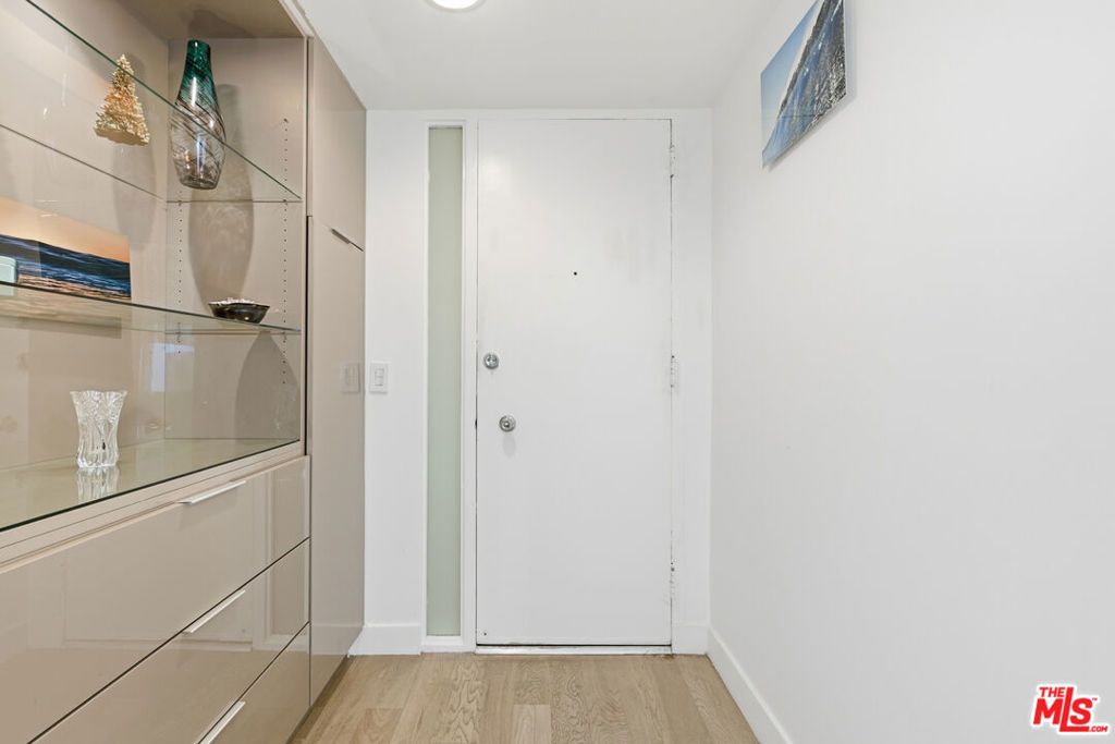 Photo of 17350 W Sunset Boulevard #305, Pacific Palisades, CA 90272 (MLS # 26632375)