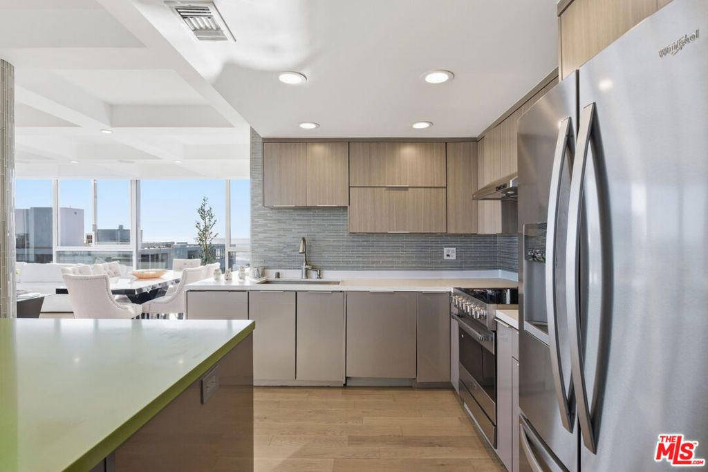 Photo of 17350 W Sunset Boulevard #305, Pacific Palisades, CA 90272 (MLS # 26632375)