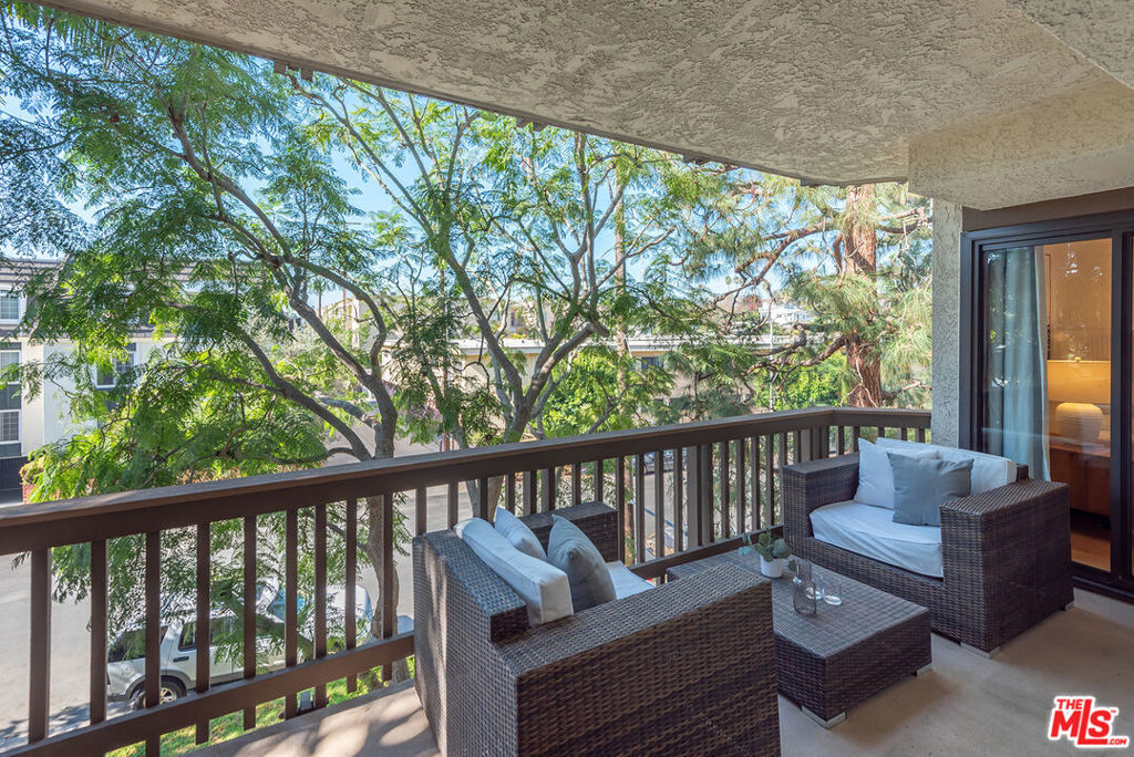 8600 Tuscany Avenue 301