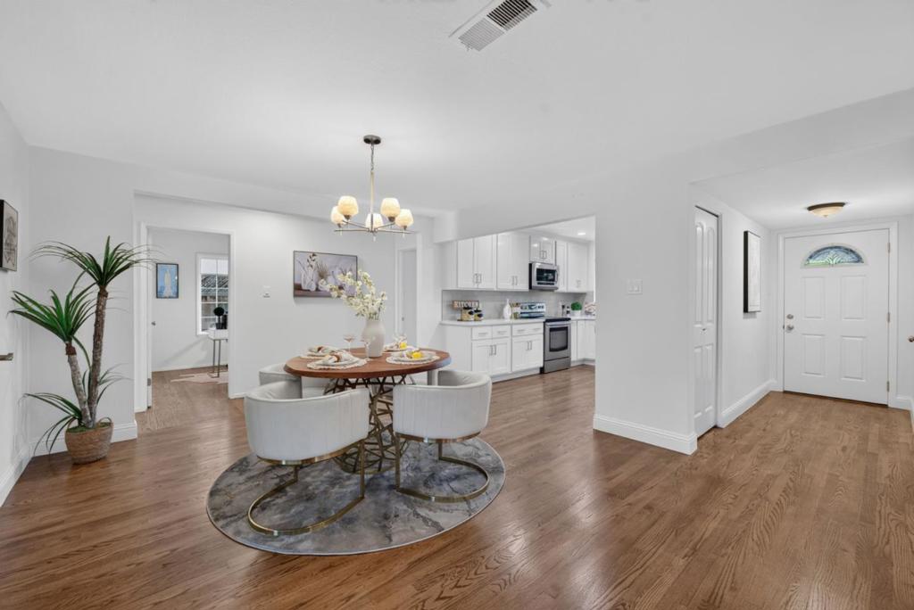 5047 Wayland Avenue