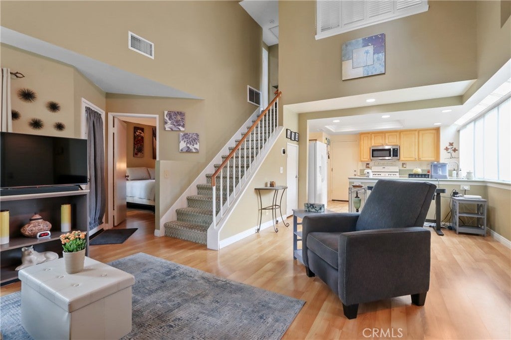 26312 Loch Glen 76
