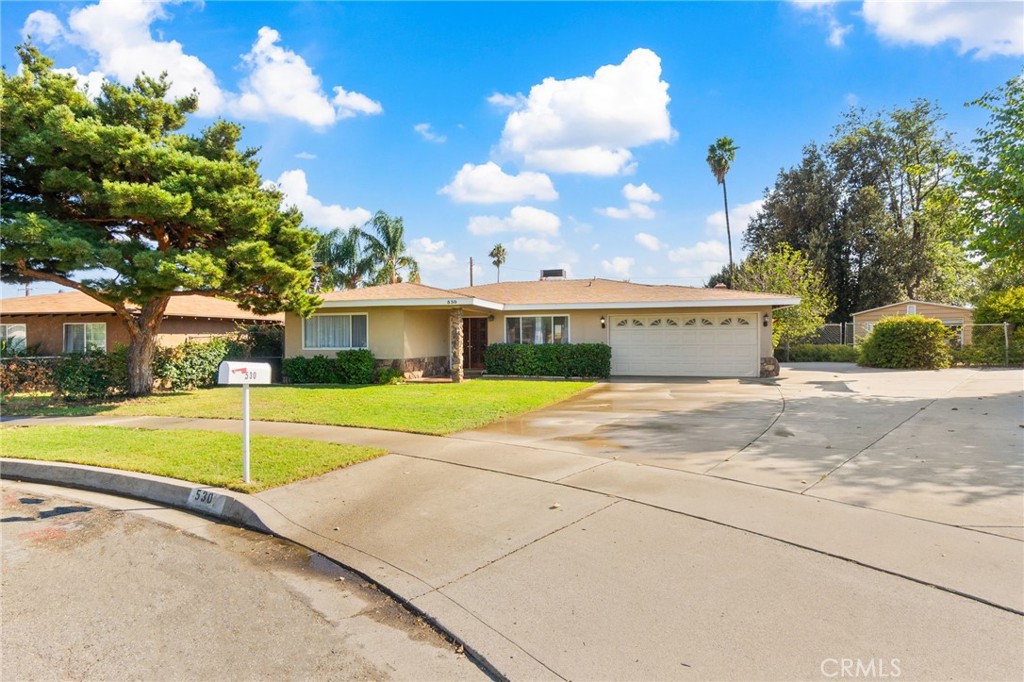 530 N Sycamore Drive