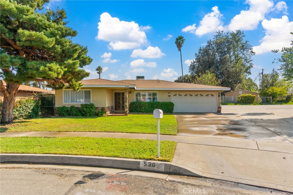 530 N Sycamore Drive