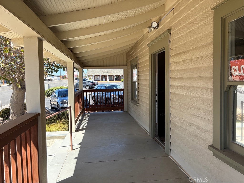 1025 W Ramsey