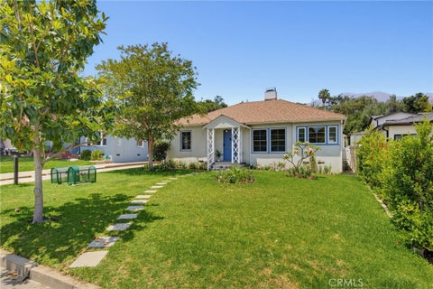 Photo of 2235 Garfias Dr, Pasadena, CA 91104 (MLS # SR26138501)