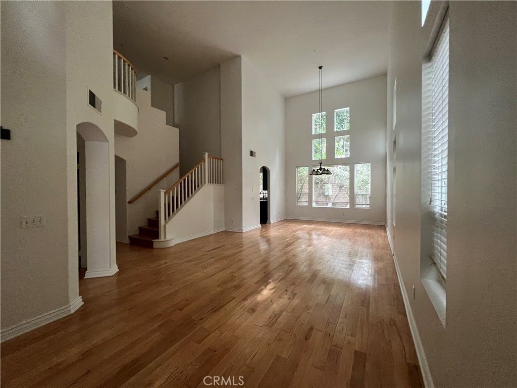 Photo of 10662 Chiquita Street, Studio City, CA 91602 (MLS # SR26000422)