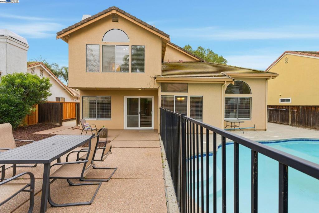 CENTRAL TRACY - Residential