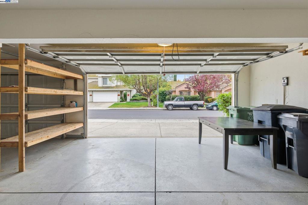 CENTRAL TRACY - Residential