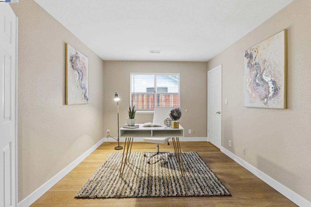 CENTRAL TRACY - Residential