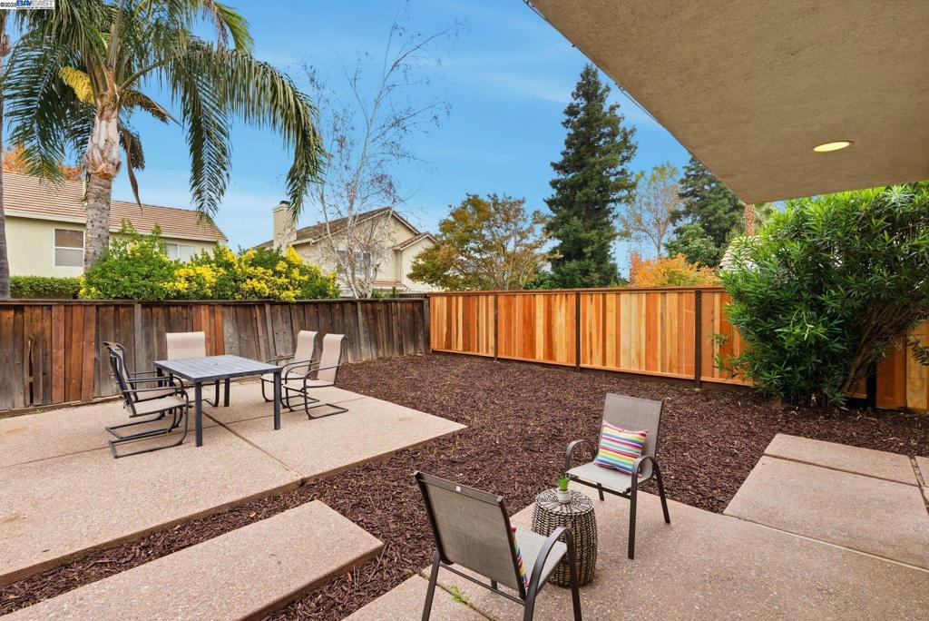 CENTRAL TRACY - Residential