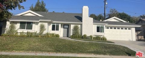 Photo of 2306 Goldsmith Avenue, Thousand Oaks, CA 91360 (MLS # 25613011)