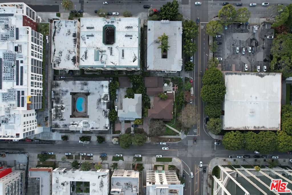 705 S Serrano Avenue