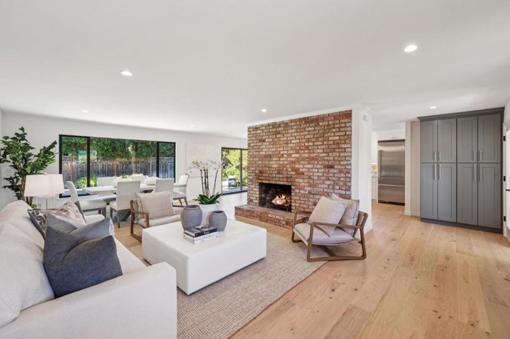 1671 Ben Roe Drive
