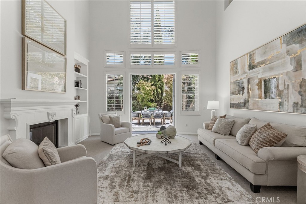 18522 Topanga Canyon