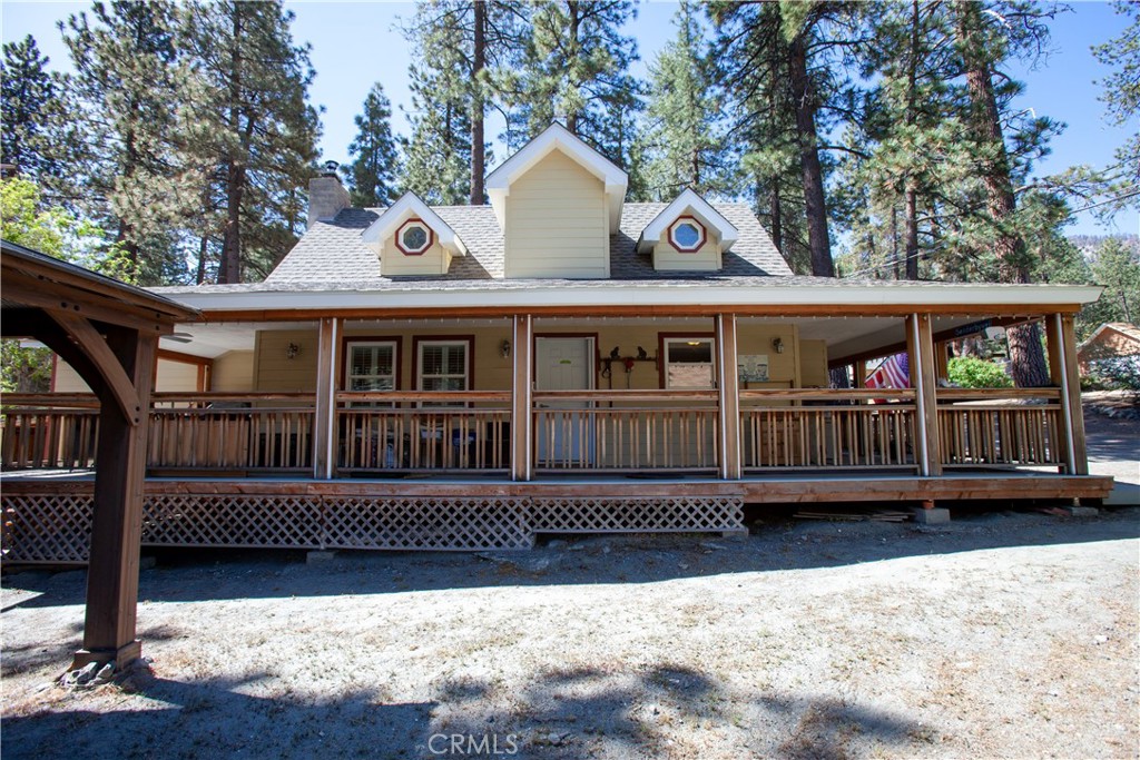 5881 Lone Pine Canyon