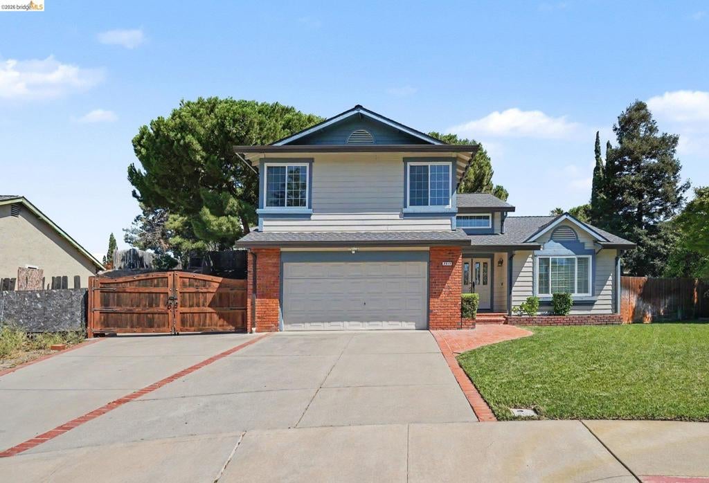 3813 Dove Ct