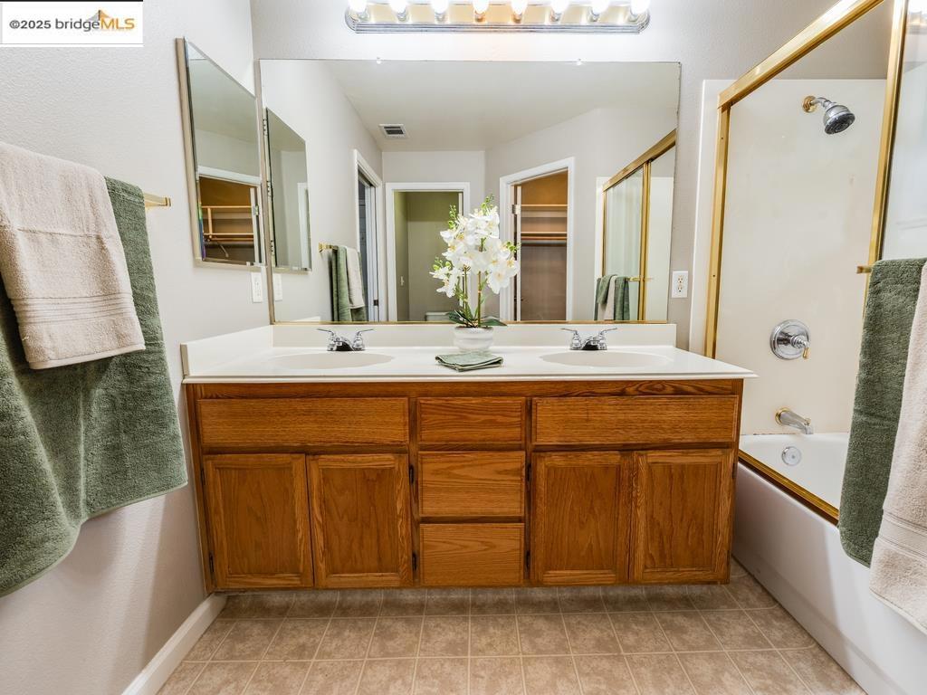 LIBERTY COMMONS - Residential