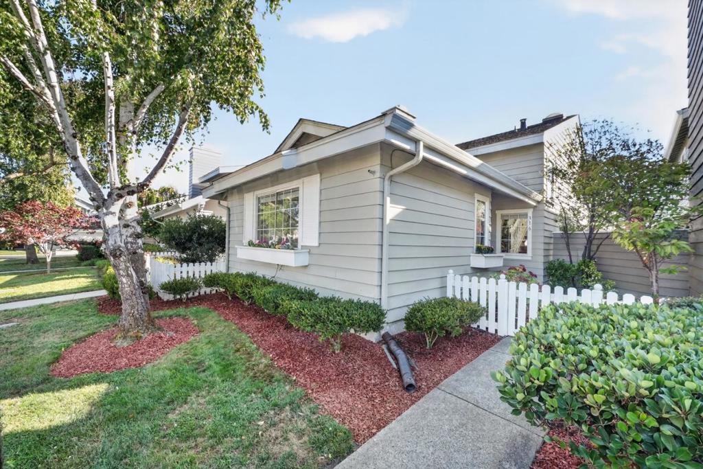 316 Sea Cliff Lane