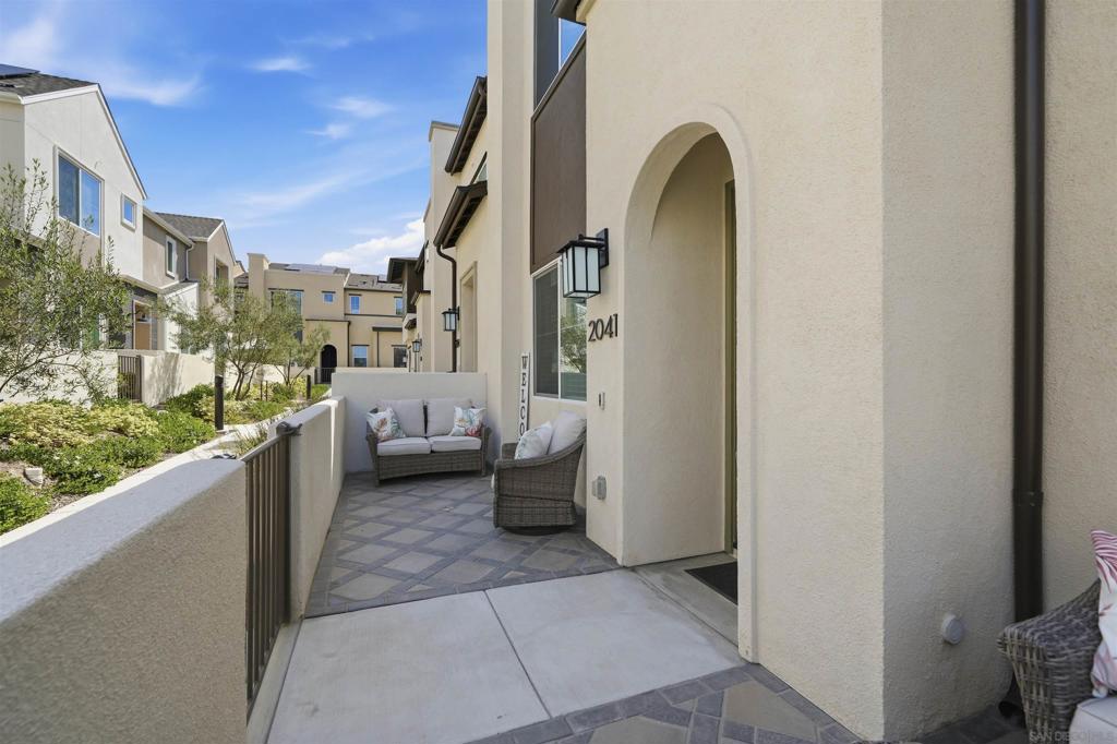 2041 Bluestone Circle