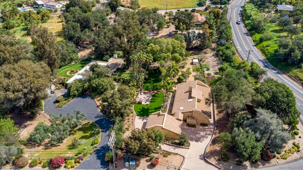 1315 Macadamia Drive