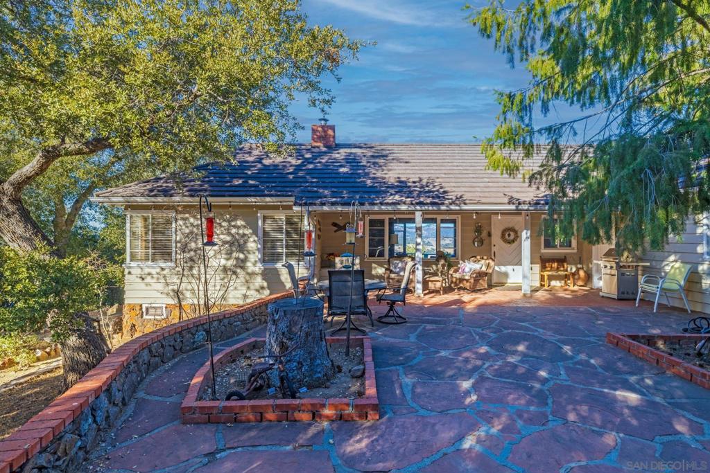 3306 Oak Grove