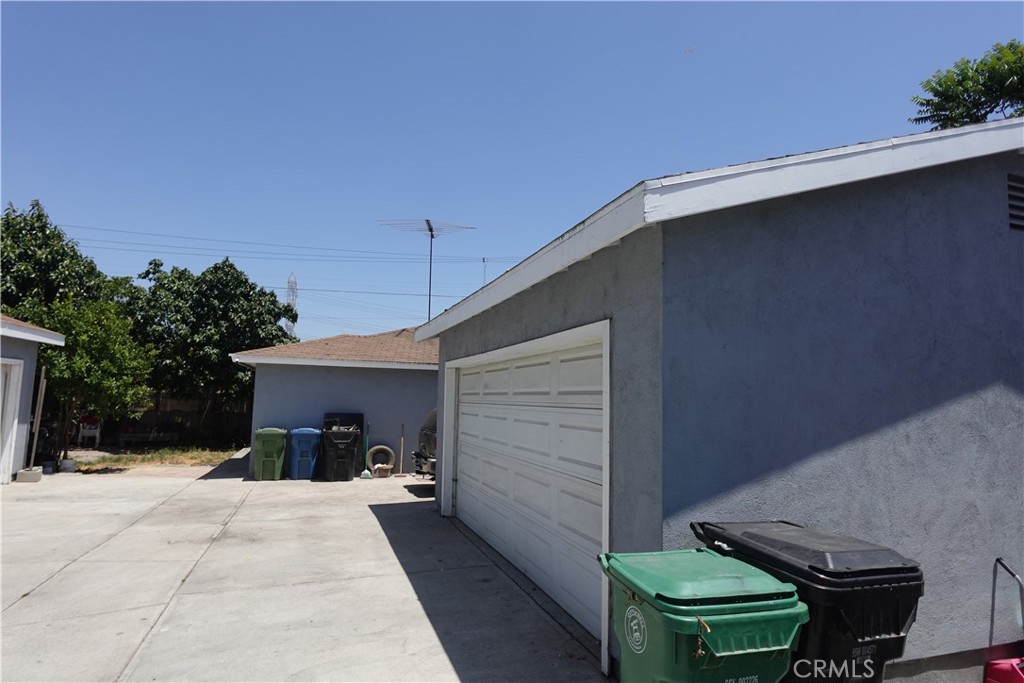 6910 CHANSLOR Avenue