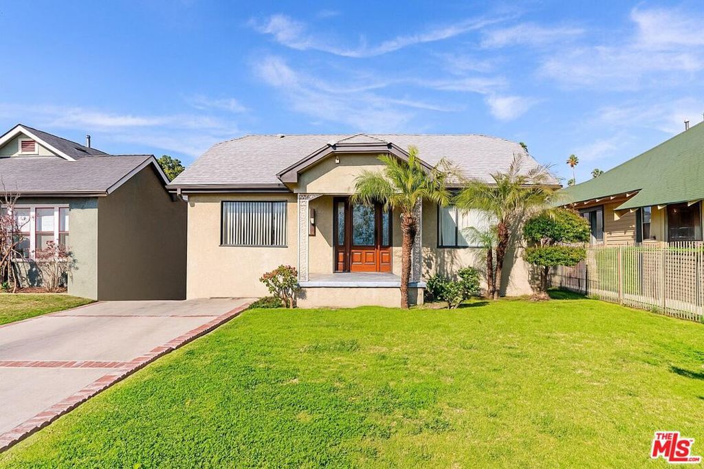 Photo of 3623 6th Avenue, Los Angeles, CA 90018 (MLS # 25552947)