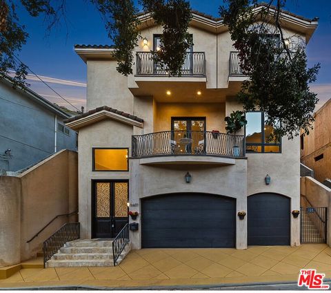 Photo of 6477 Deep Dell Pl Pl, Los Angeles, CA 90068 (MLS # 26844215)