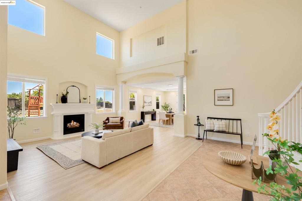 1300 Baylaurel Ct