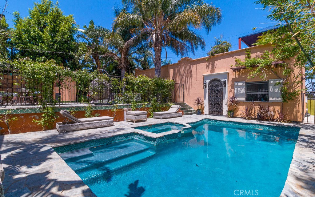 3524 Grand View Boulevard