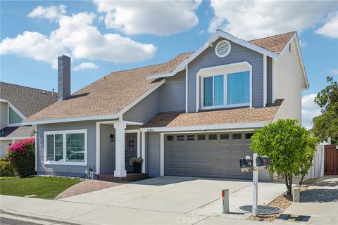 Photo of 21355 Stonehaven Ln, Lake Forest, CA 92630 (MLS # PW26057498)