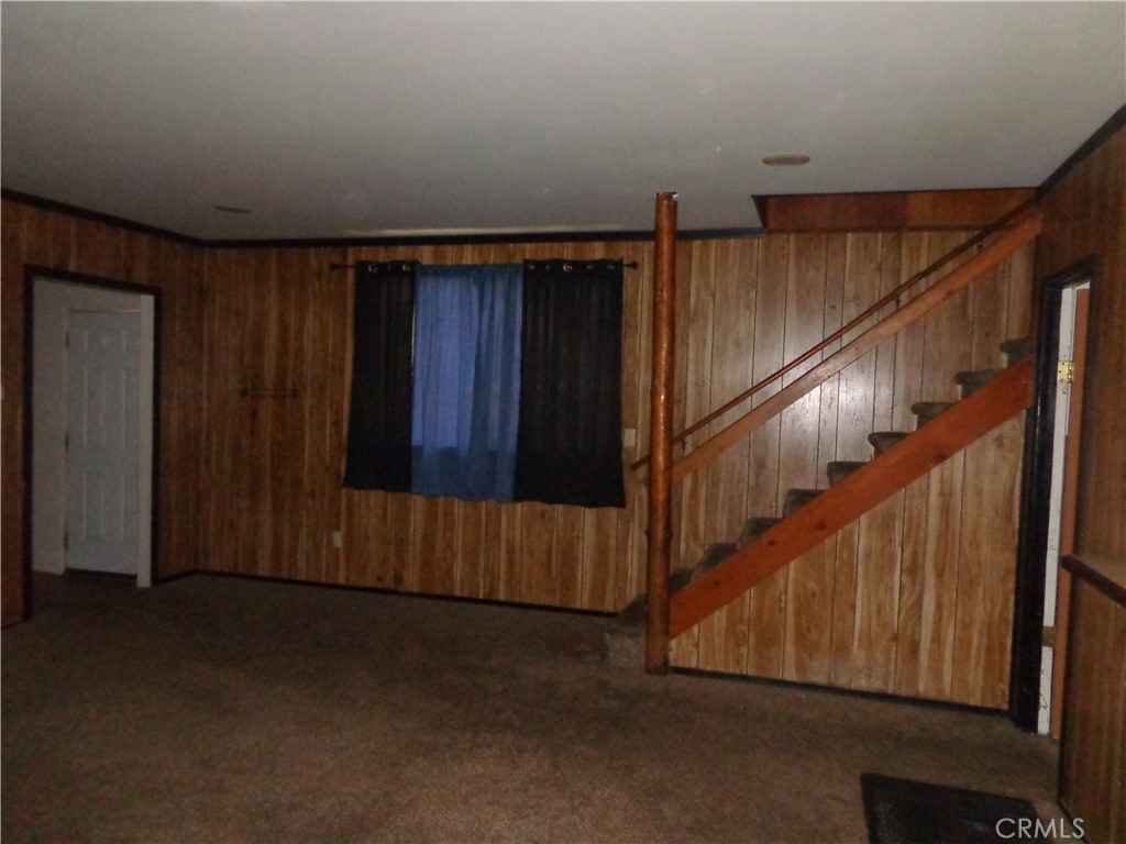1021 Coulter Pine