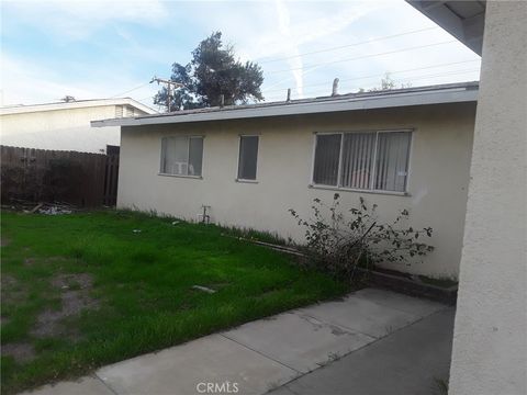 535 W Van Koevering Rialto CA 92376