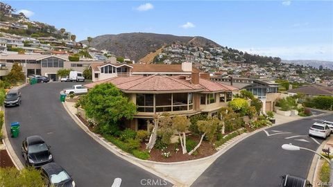 Photo of 814 Emerald Bay, Laguna Beach, CA 92651 (MLS # OC26072584)
