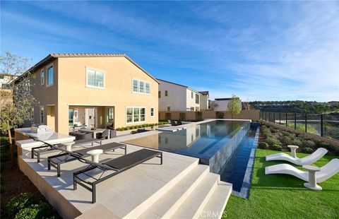 21162 Poema Place Chatsworth CA 91311