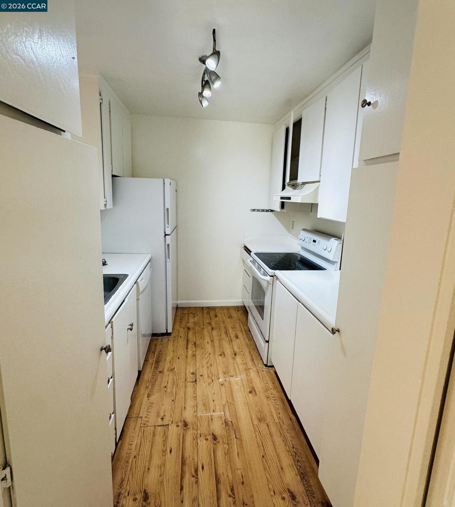 2100 Laguna Cir CIR E, Concord CA 94520