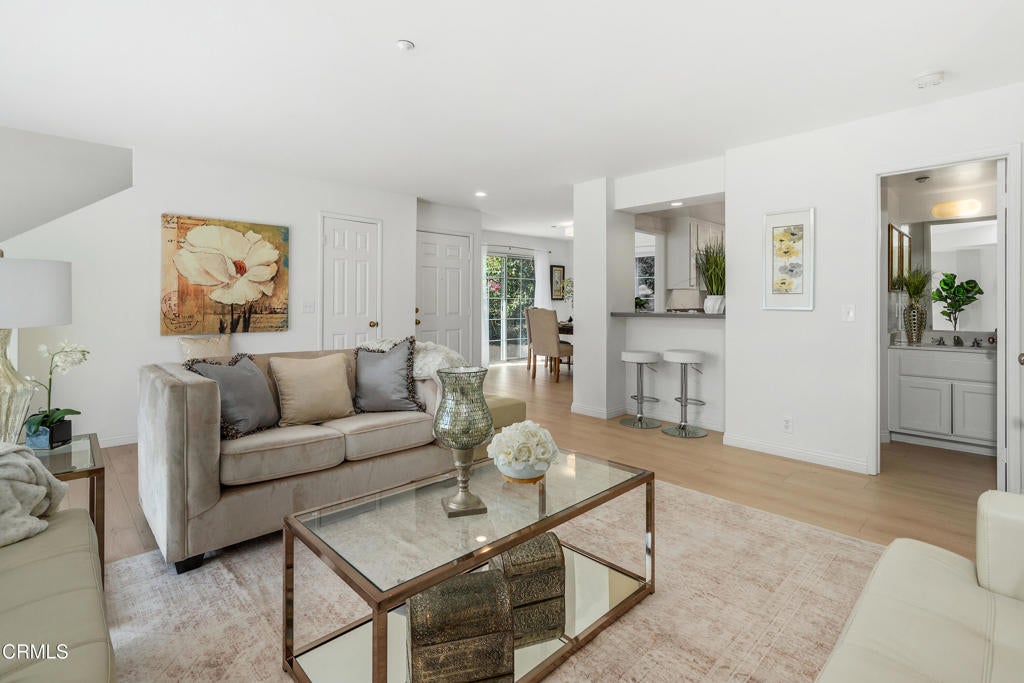 1033 W Duarte Road A